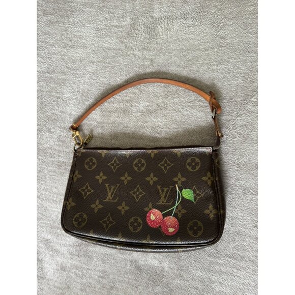 Louis Vuitton Cherry Pochette - Picture 7 of 9